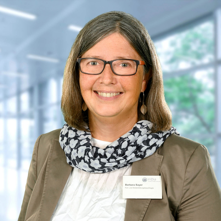 Portrait von Barbara Sayer, Pflegewirtin (FH), ViDia Christliche Kliniken Karlsruhe