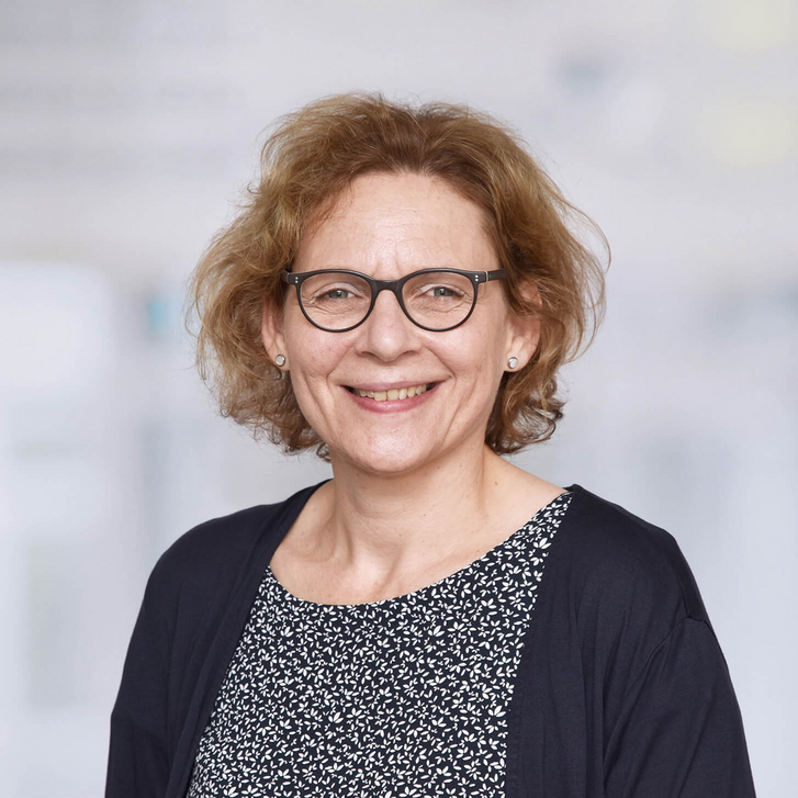 Portrait von Marion Rehm, Leiterin der Albertinen Akademie Hamburg